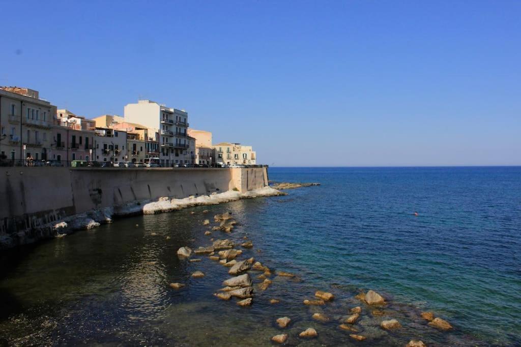 Maniace 57, Ortigia Historic Center, 200 Mt From The Beach Syrakusa Exteriör bild